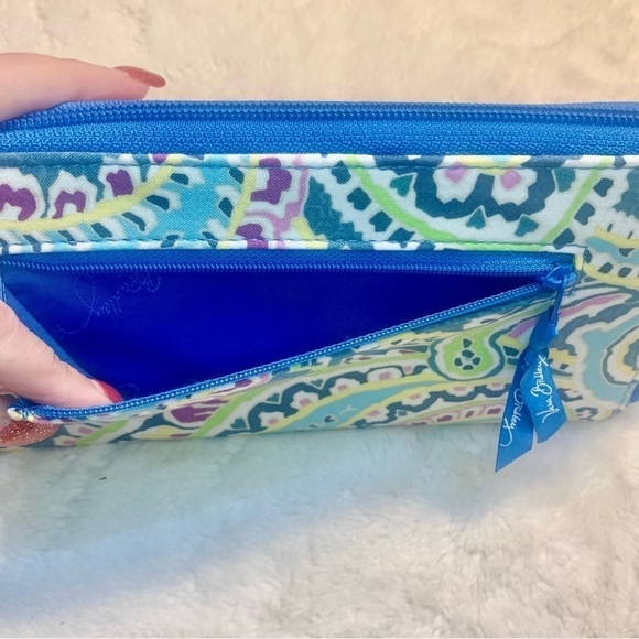 Vera Bradley Large Wallet Clutch Blue Geometric Floral Paisley Zip-Up Card Slots - Picture 5 of 16